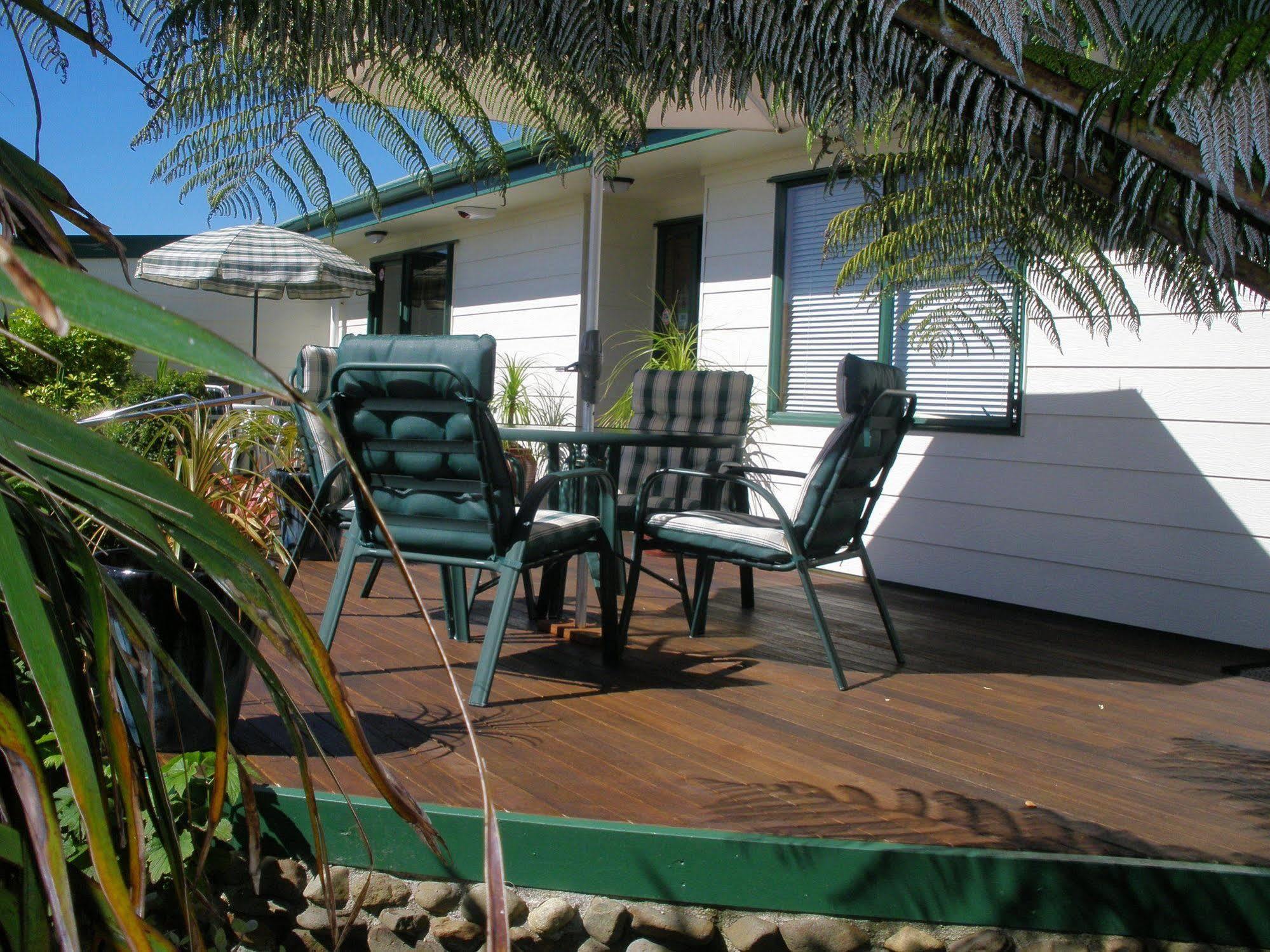 Andrea'S Bed & Breakfast Whitianga Exteriör bild